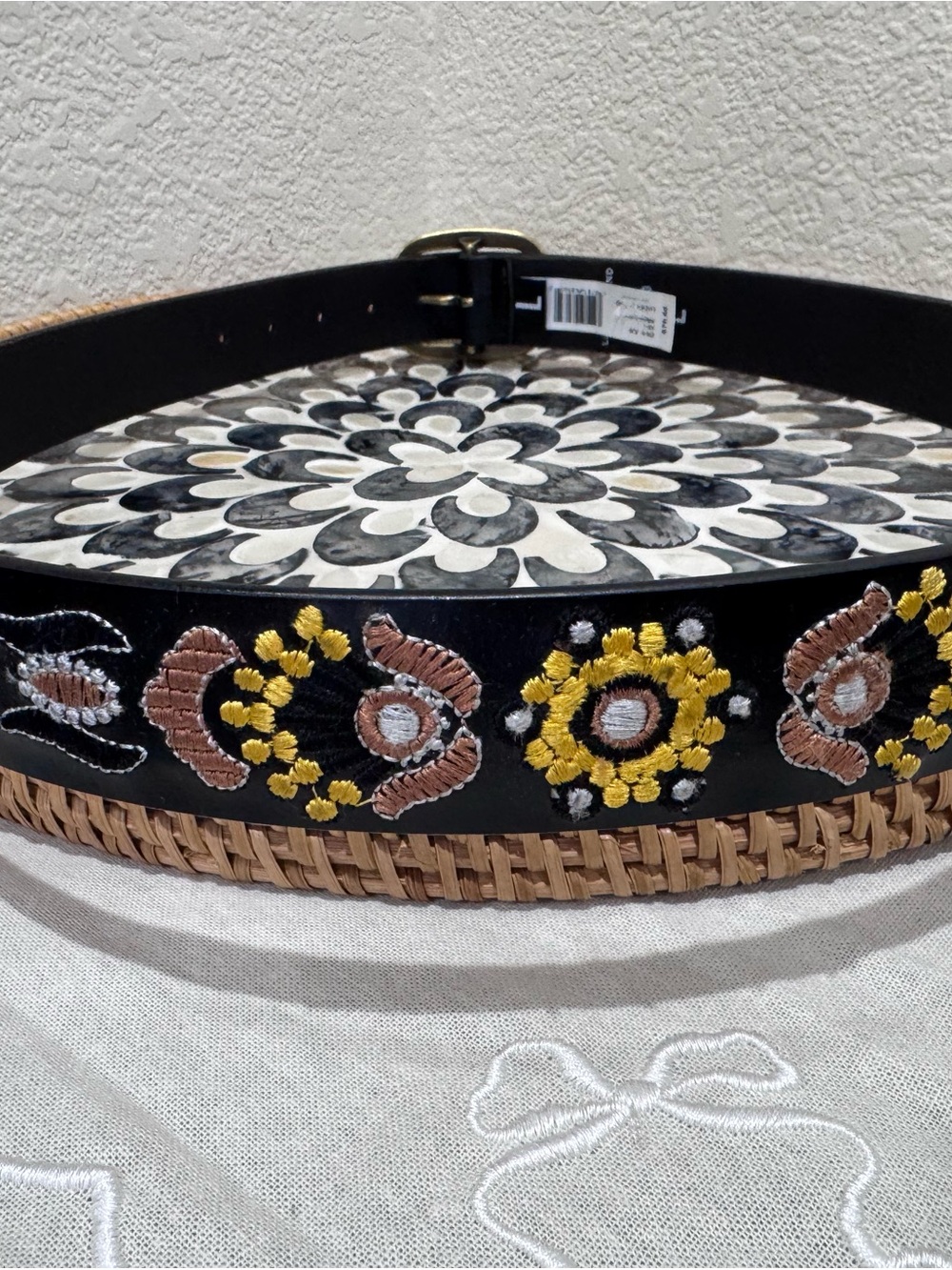NWT BEAUTIFUL Lucky Brand Black Belt with Yellow & Brown Embroidered Flowers